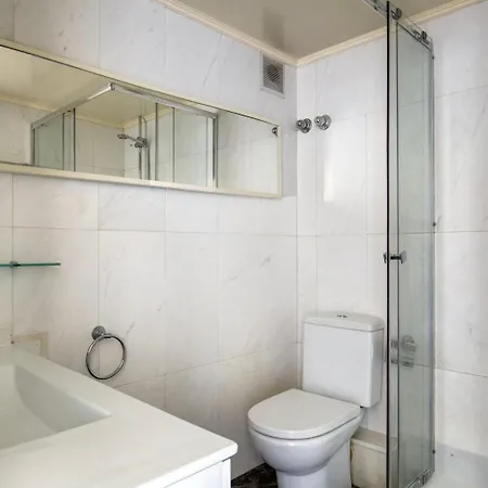 Blueground Paseo De Gracia Furnished Bcn-95 Lägenhet