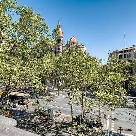 Blueground Paseo De Gracia Furnished Bcn-95 Lägenhet *